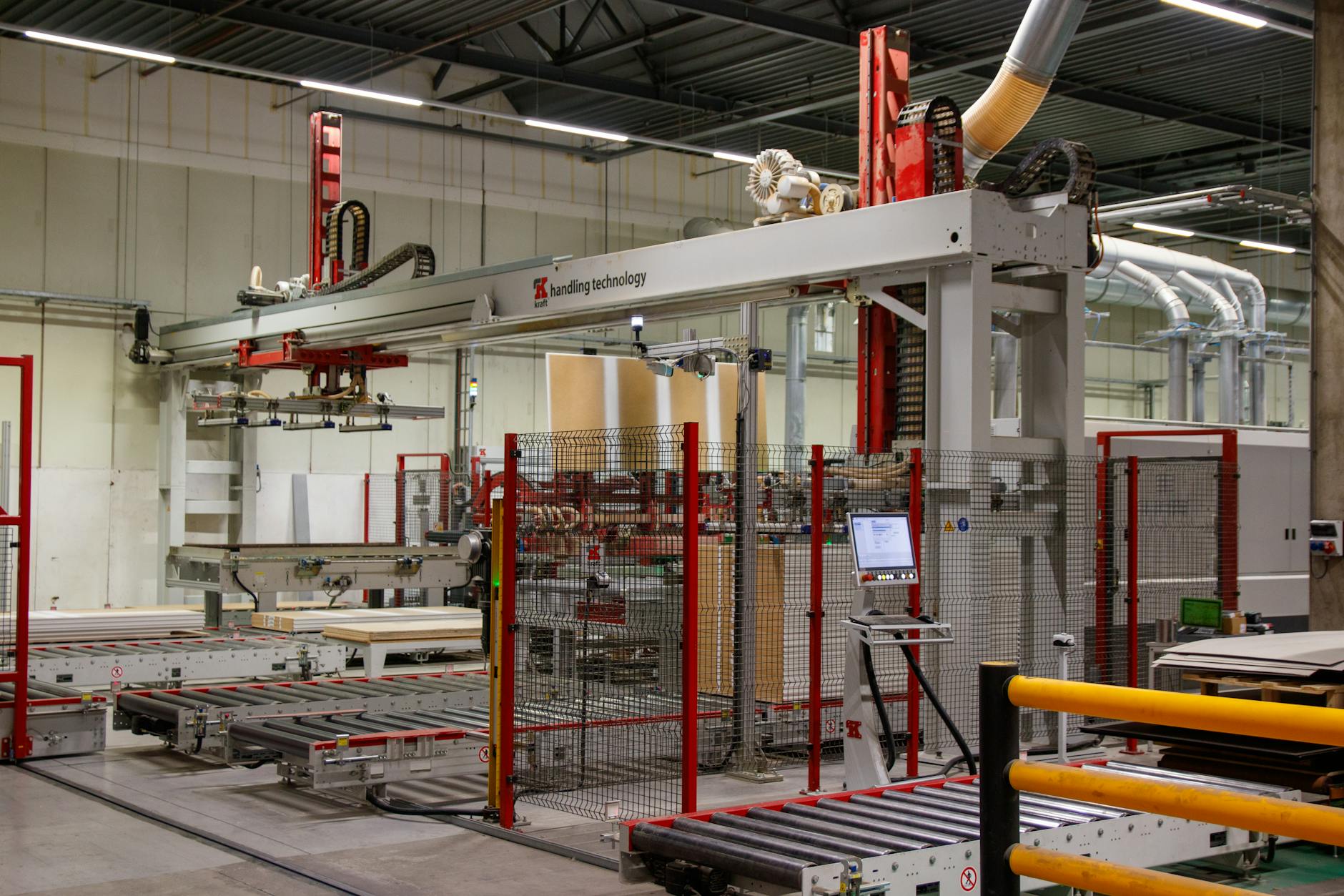 Material Handling & Conveyors